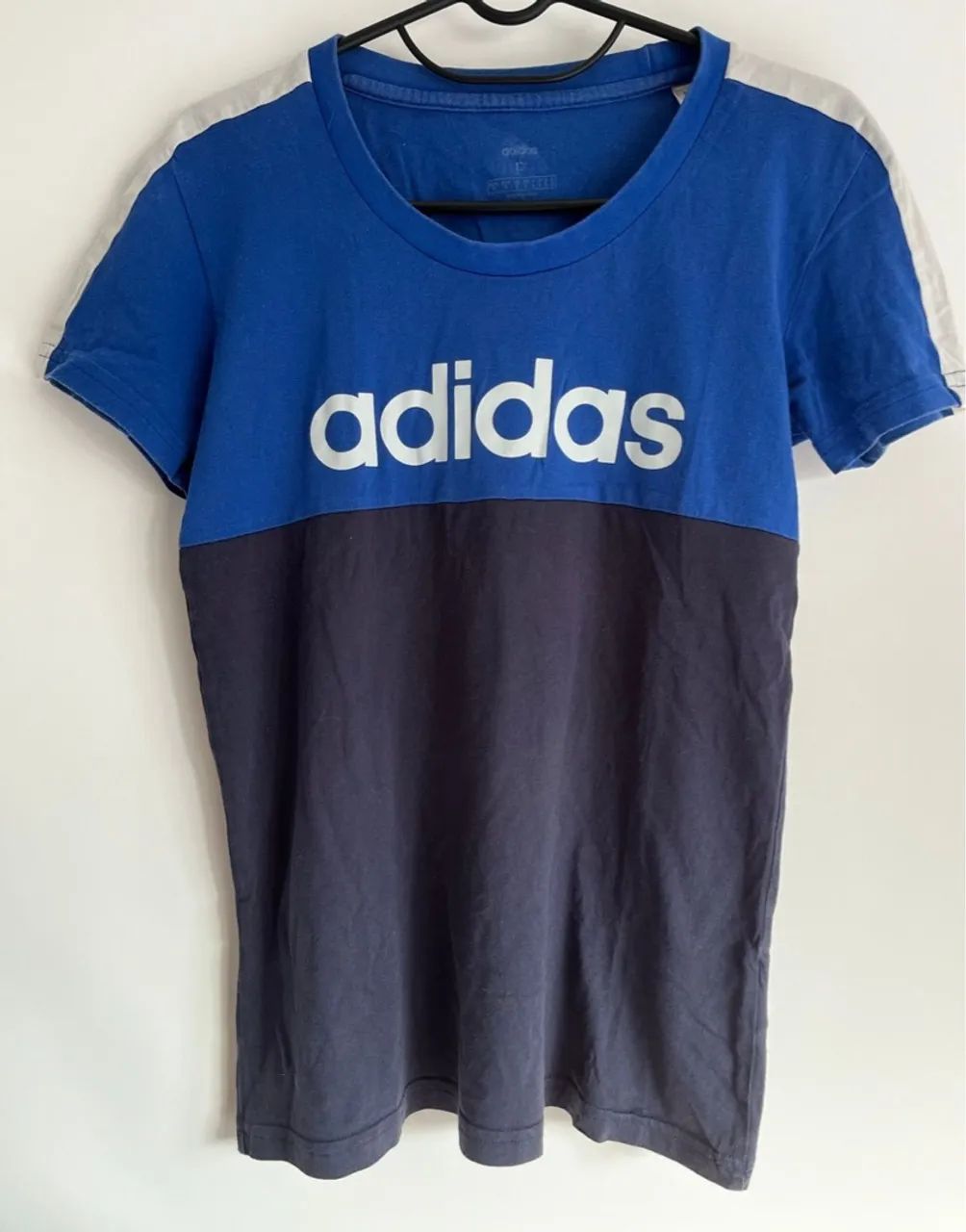 Camiseta Adidas Azul e Preto -P