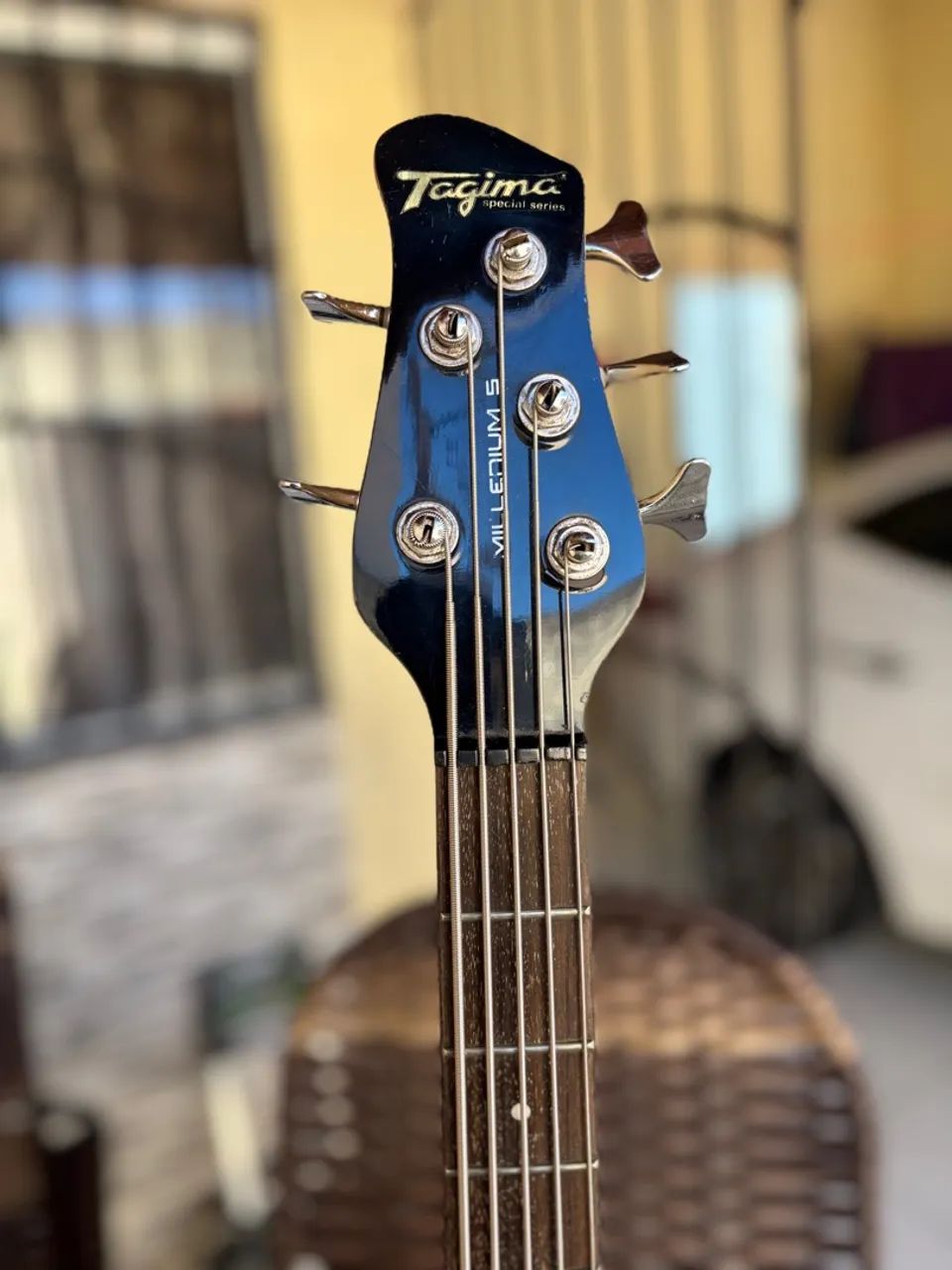Tagima Millenium 5 Special Series Bass with G.lira top, awesome!!! 64310978161922120