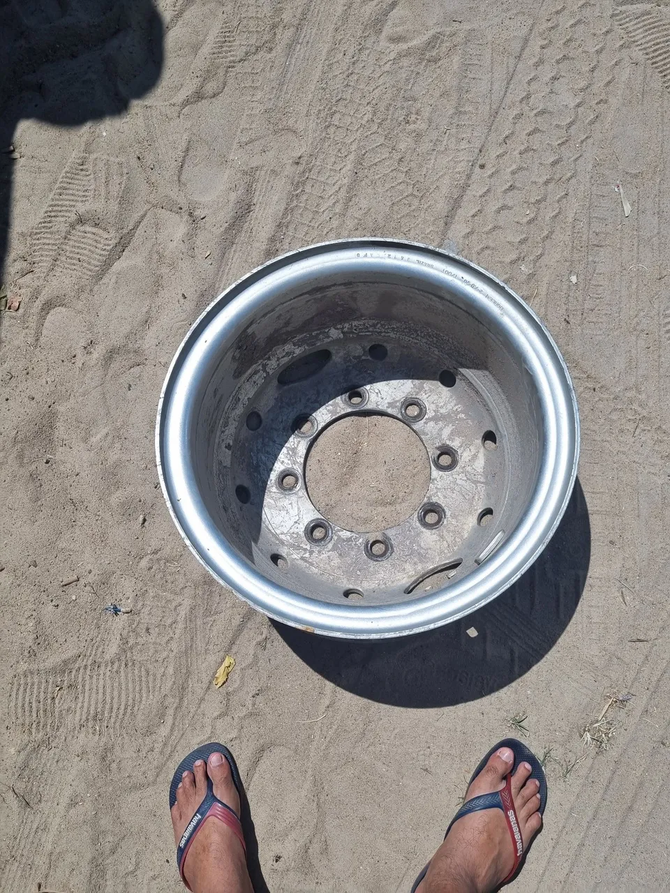 Roda de Caminhão 8 furos