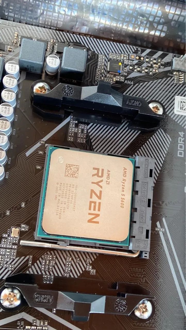 Kit Ryzen 5 5600 + placa mãe