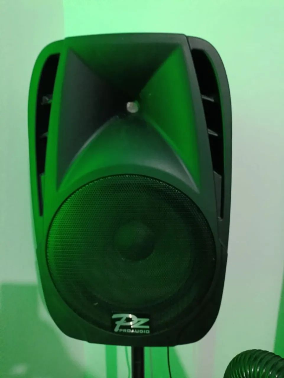 Caixa ativa PZ 