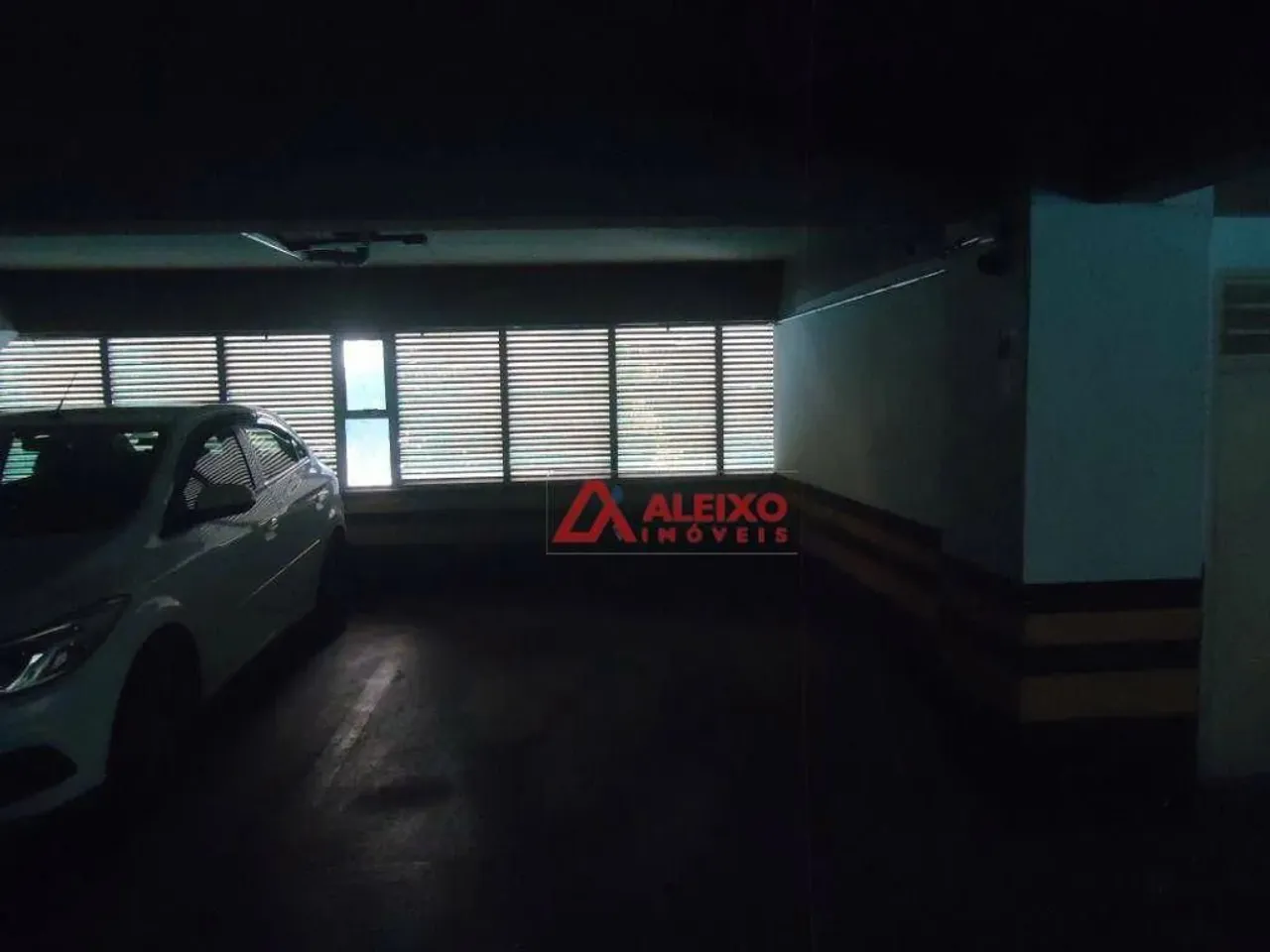Box/Garagem para alugar por R$ 285,00/mês - Funcionários - Belo Horizonte/MG