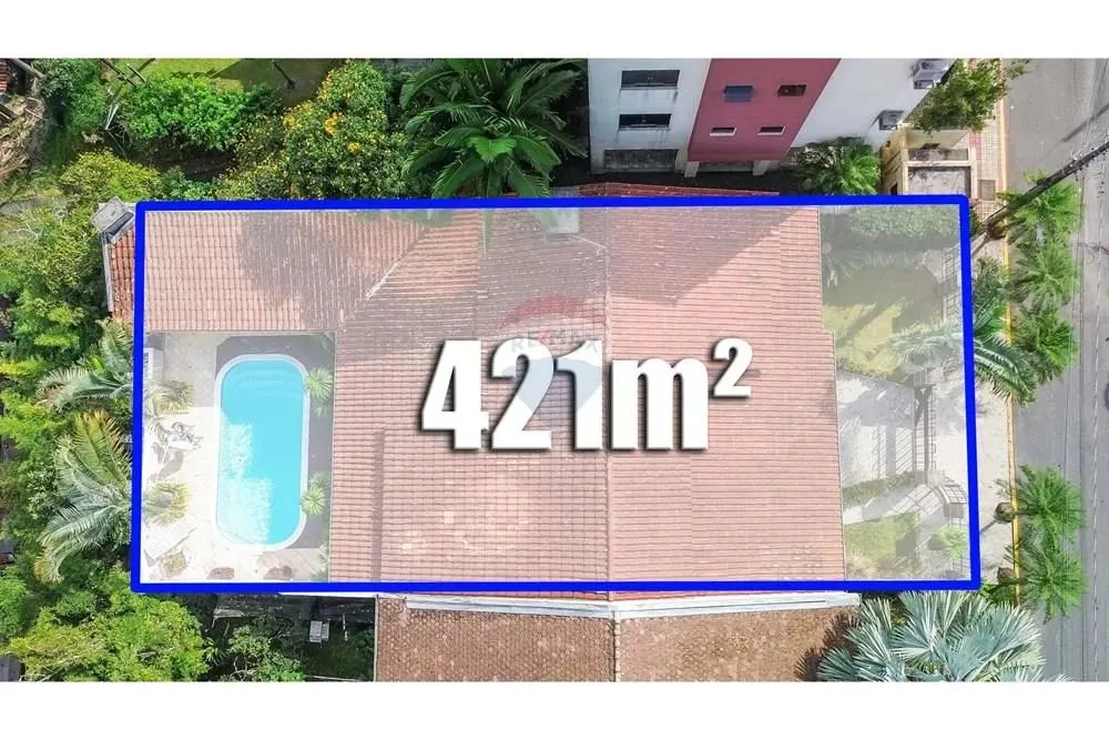 "Casa dos Sonhos em Carijós: 3Q, Piscina e Churras"