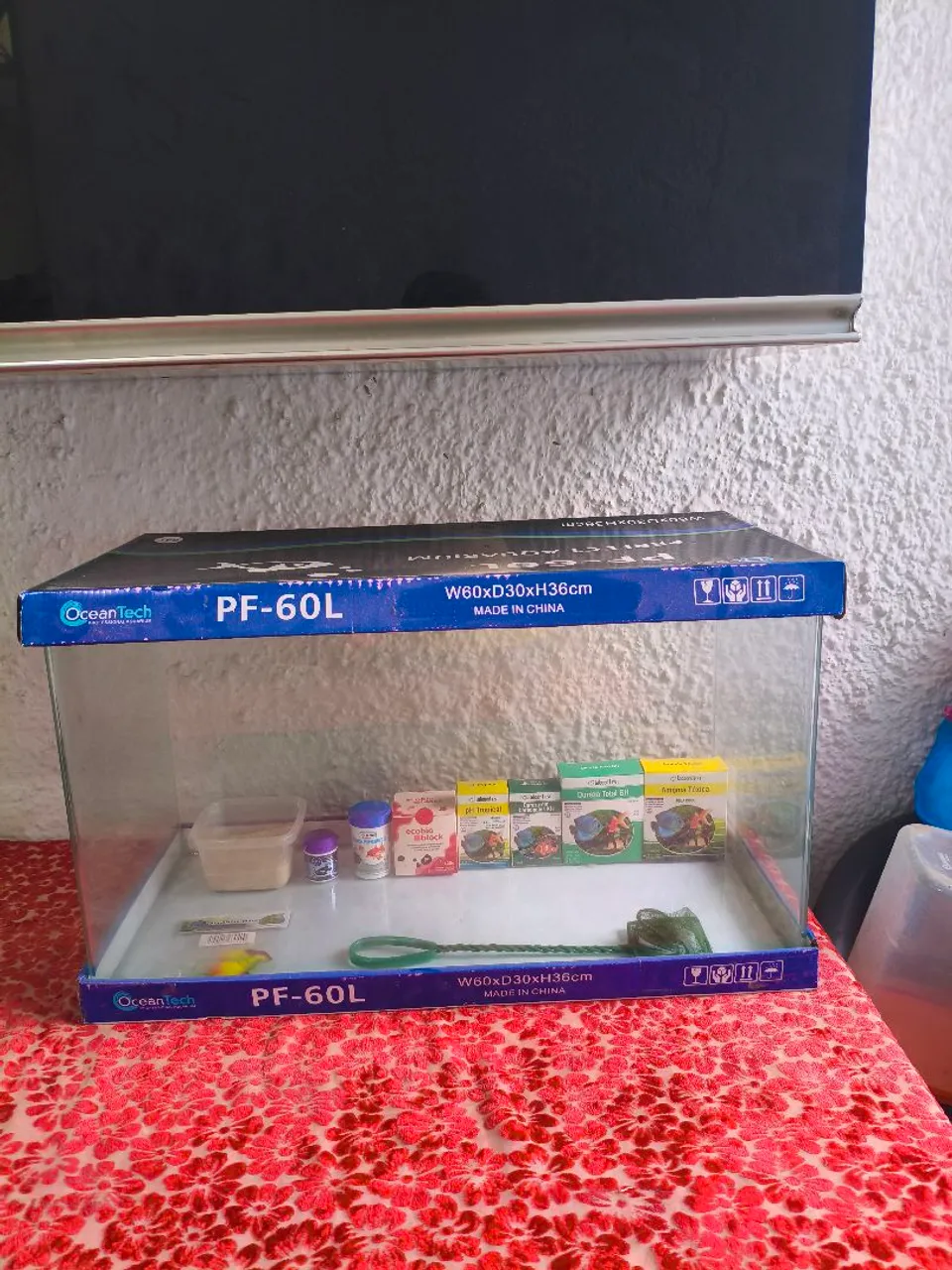 Aquário curvo 60 l zerado