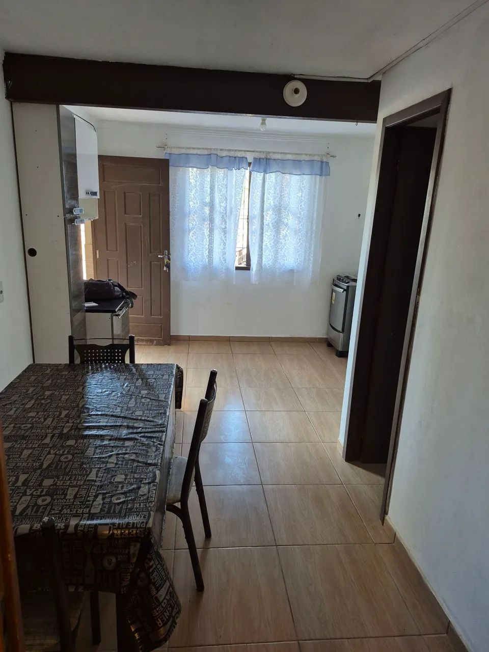 kitinete mobiliada, encluso água, luz e IPTU  - Foto 4