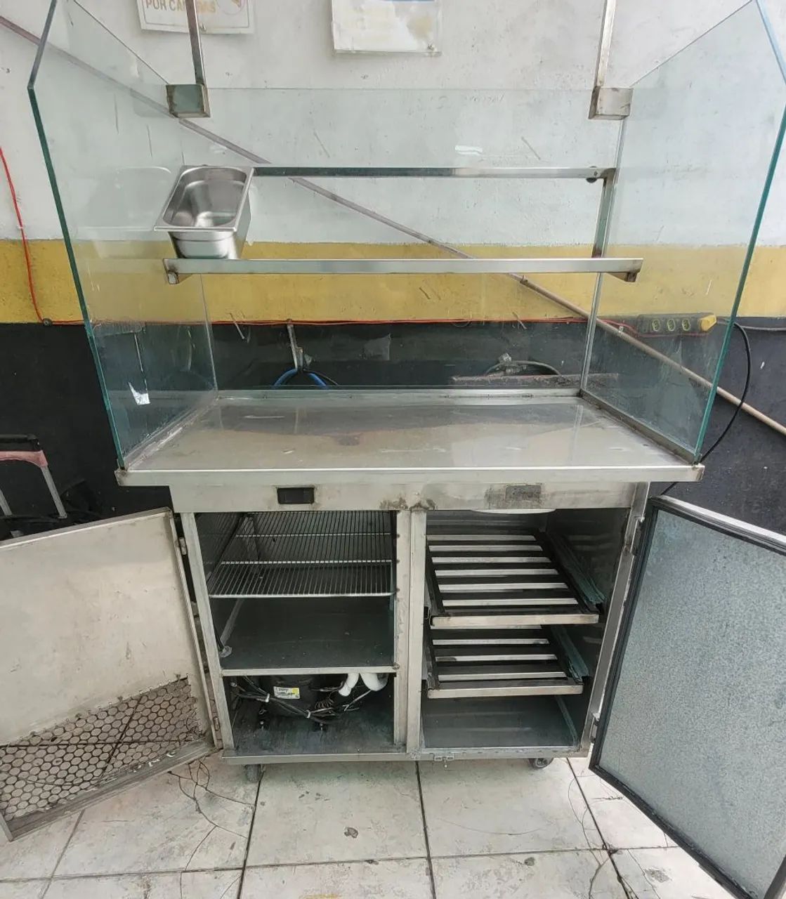 Condimentadora . Balcao pizza ,salgados ,sucos - Foto 2