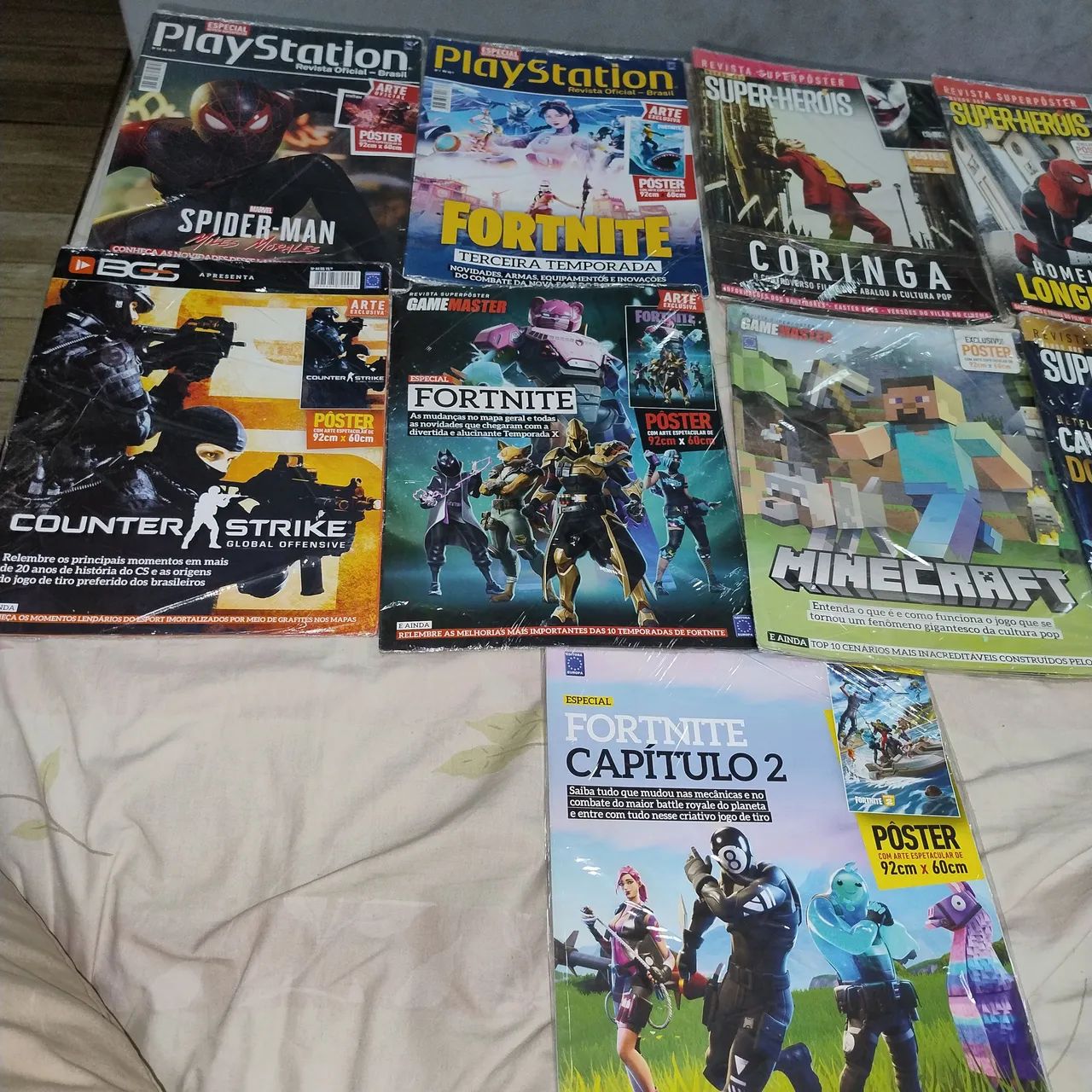 Revistas de vídeo game antigas + revistas Poster + revistas de heróis+ poster - Foto 3