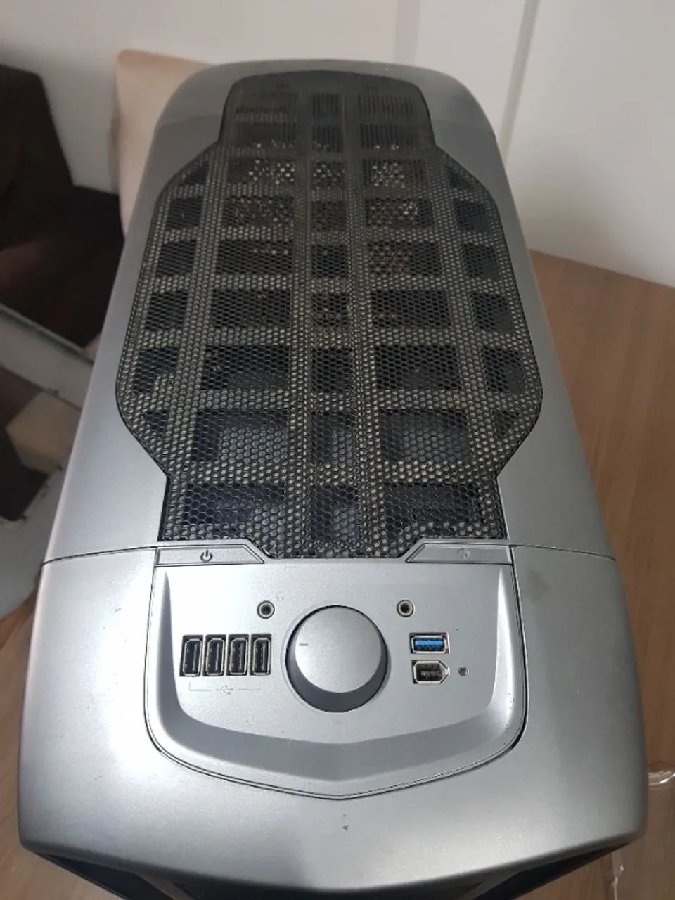 Gabinete Corsair 600T  - Foto 3