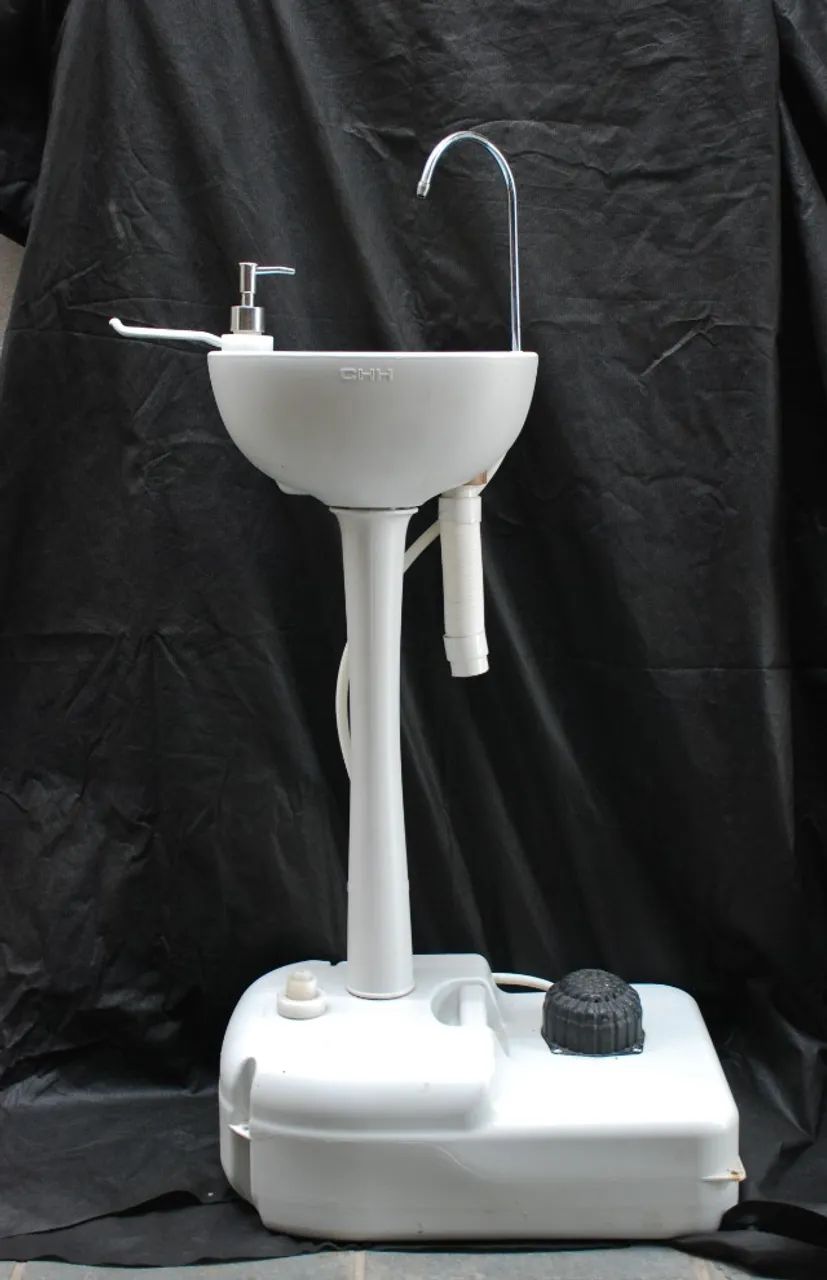 pia lavatorio camping e nautica marca chh , sifao pra sabonete  - Foto 2