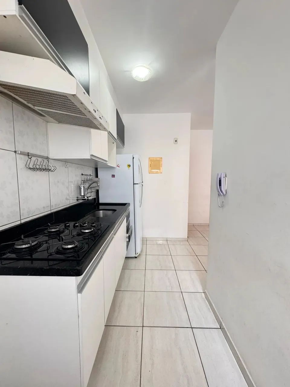 Imóvel para aluguel possui 50 metros quadrados com 2 quartos em Morada de Laranjeiras - Se - Foto 3