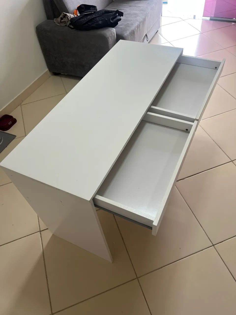 Escrivaninha branca com gaveta - Foto 4