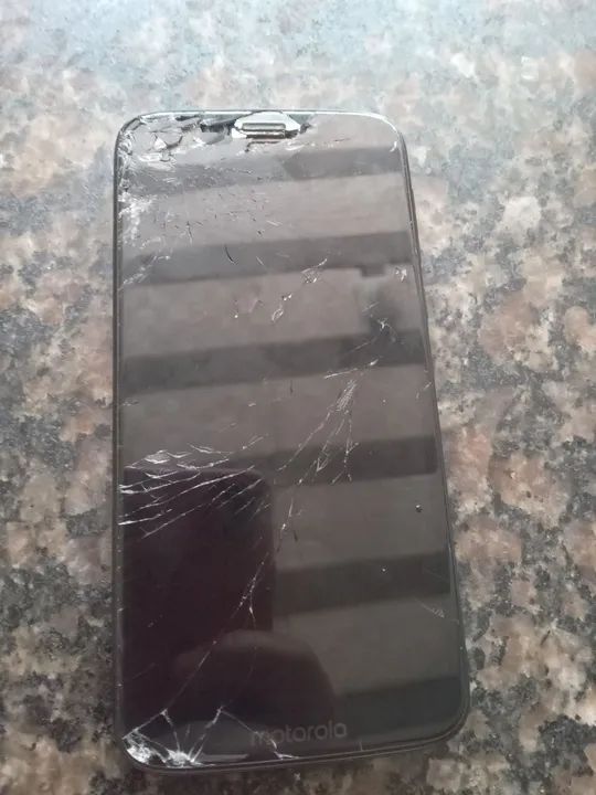 Se eu não me engano eu acho que a moto é G6