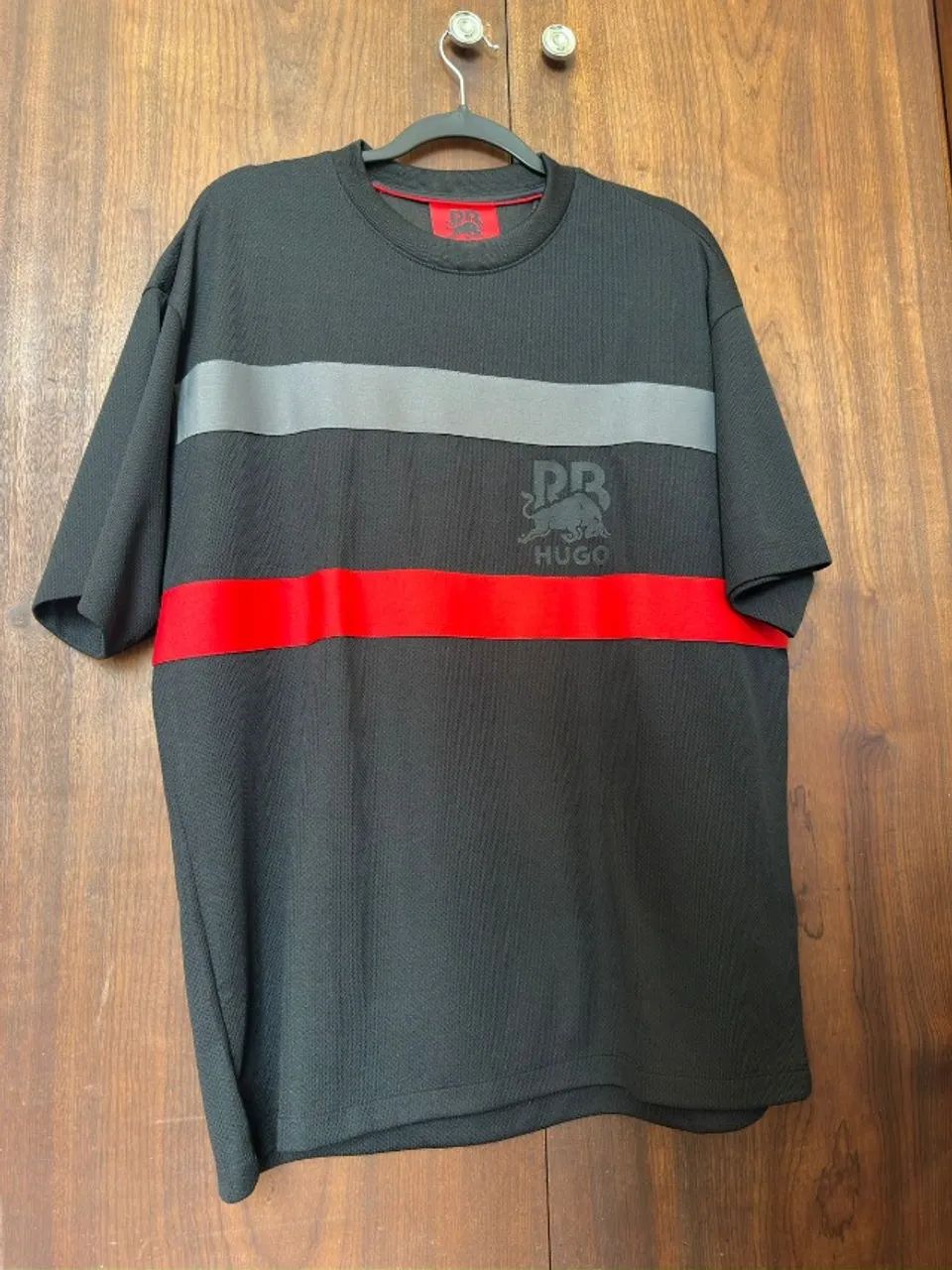 Camiseta Hugo Boss x RB(1 de 300)
