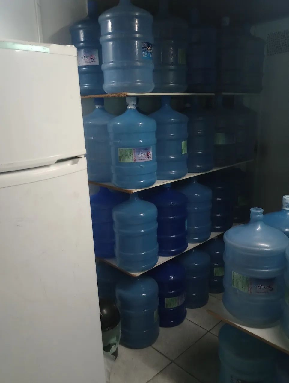 Galão de água mineral 20 Litros  - Foto 2