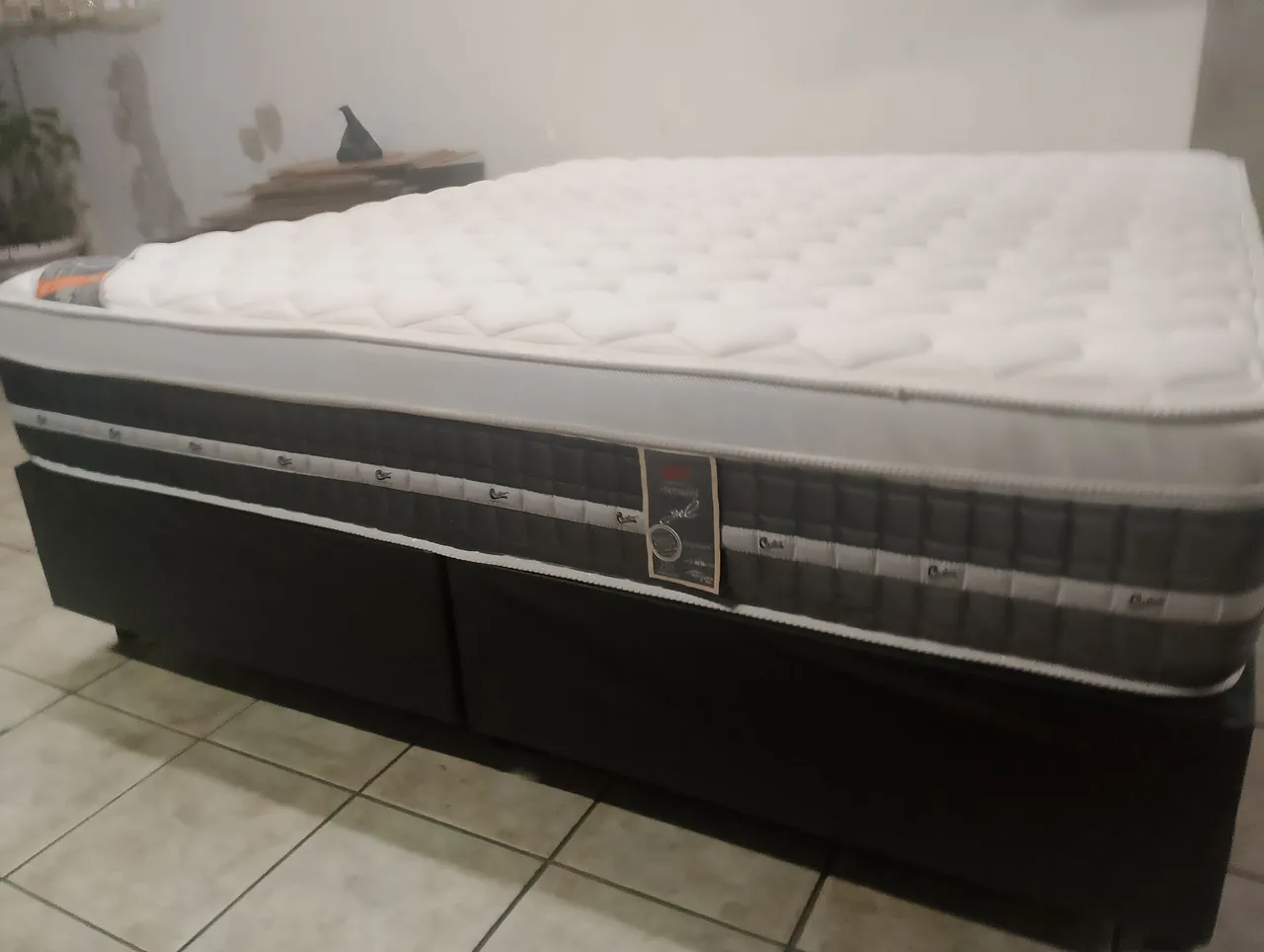 Cama Box king size com Colchão Premium