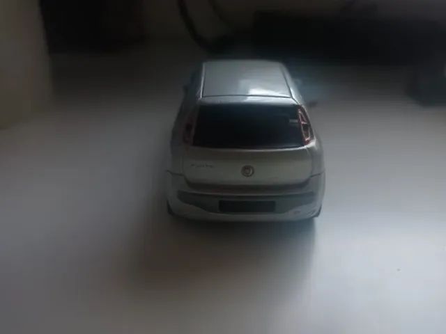 Miniaturas Fiat Linea e Punto - Foto 4