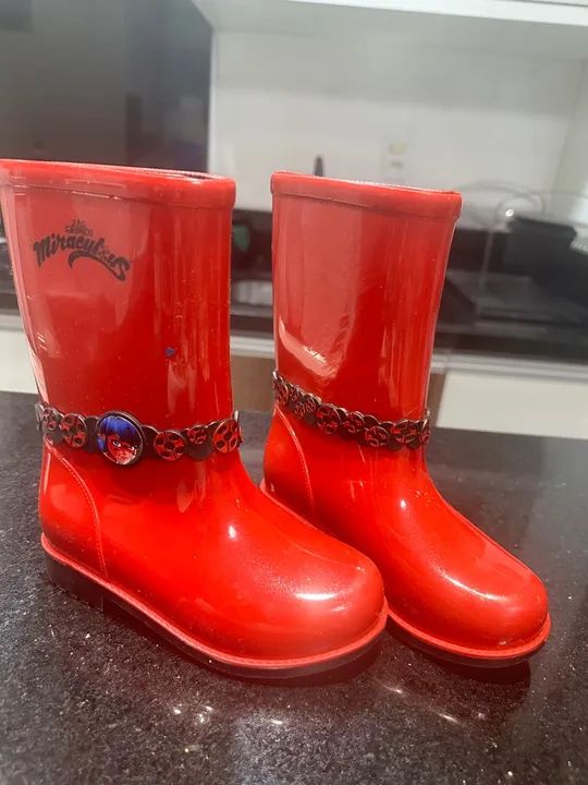 Lote de Calçados Infantis - Botas, Sandálias e Sapatos TAM. 26 - Foto 6