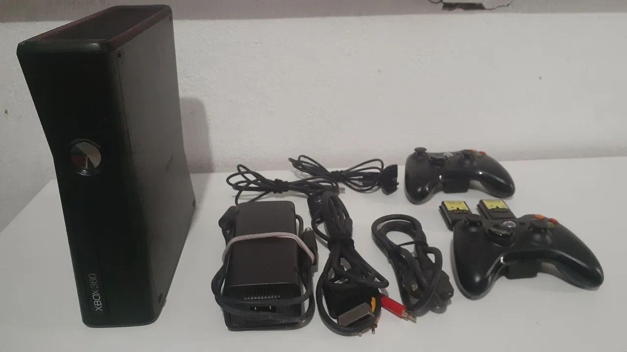 X Box 360 - Funcionando Ferfeitamente  - Foto 3