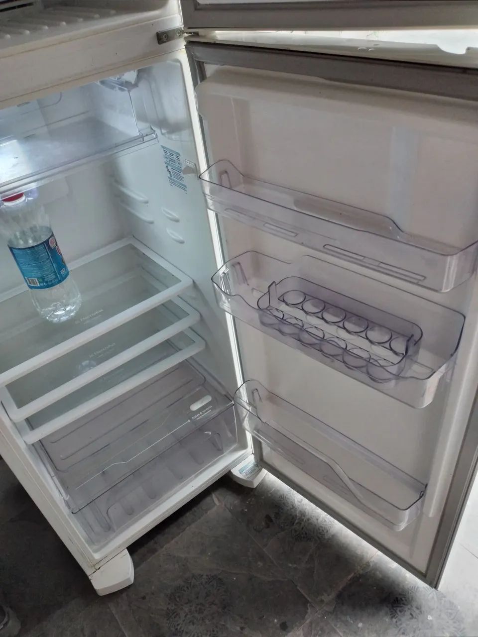 Geladeira Electrolux frost free NOVINHA - Foto 4