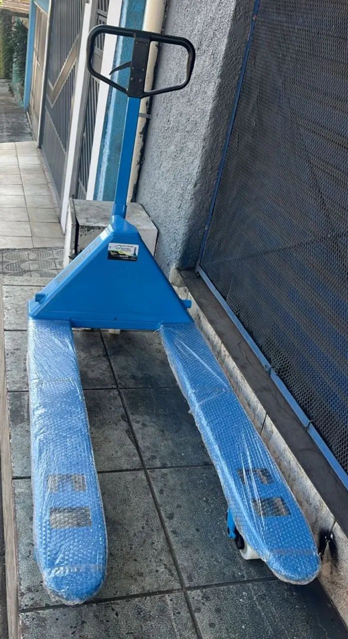 Paleteira manual 2500kg - Foto 4