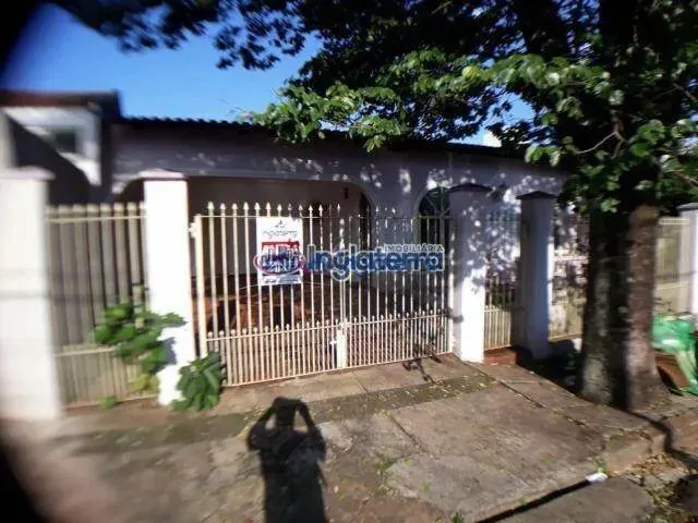 Casa com 3 quartos para alugar, 230 m² por R$ 3.100/mês - Jardim Petrópolis - Londrina/PR