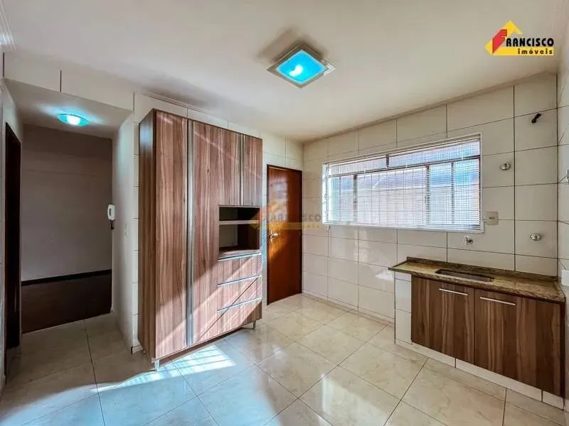Apartamento para aluguel, 3 quartos, 1 suíte, 1 vaga, Centro - Divinópolis/MG