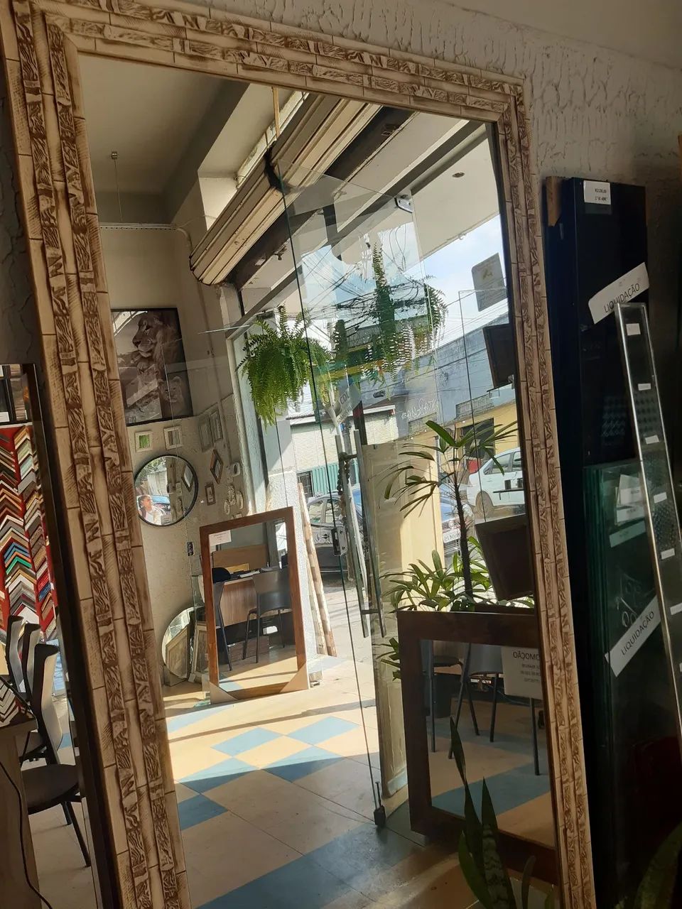 Espelho Decorativo com Moldura Detalhada - Foto 2