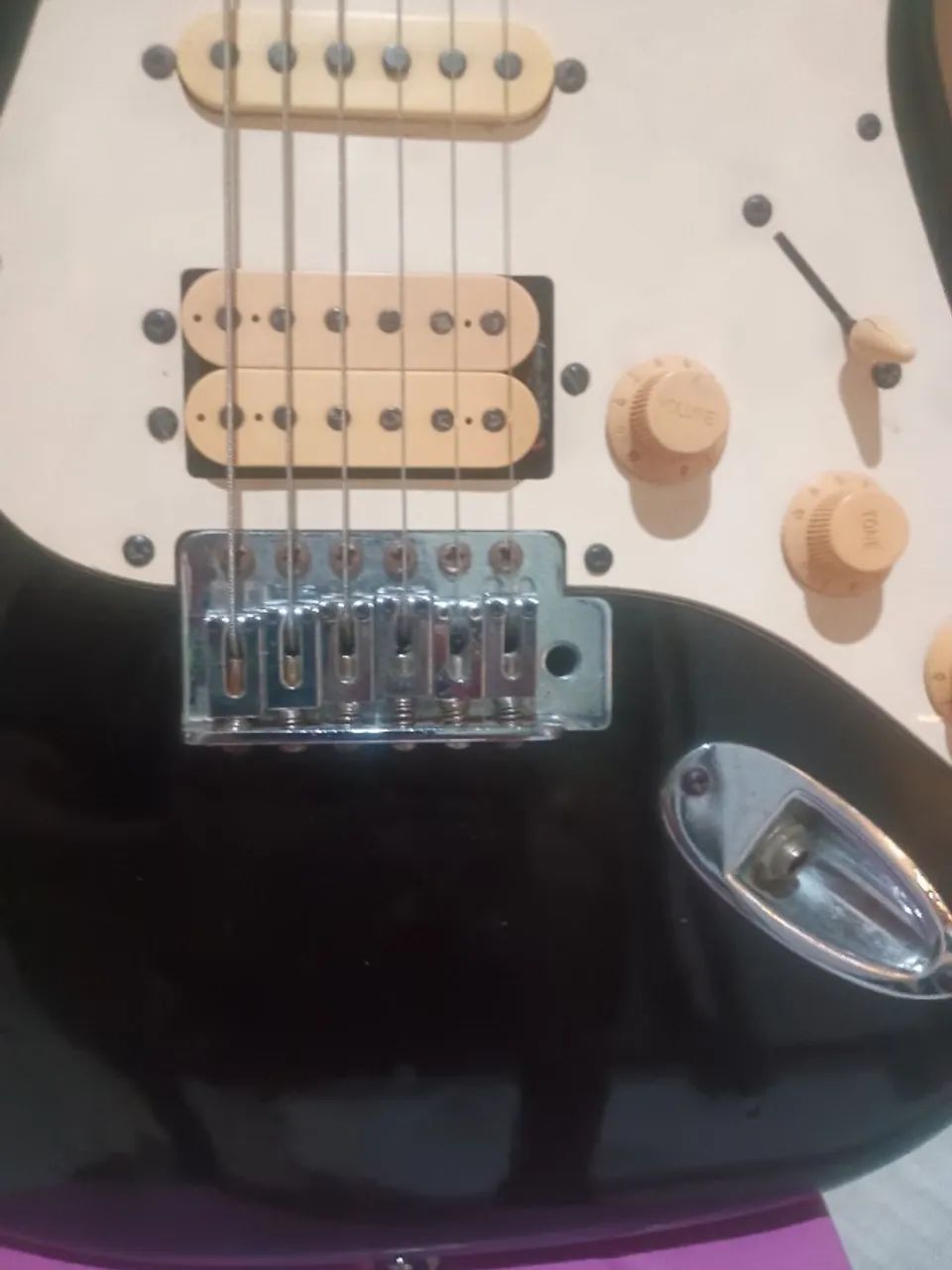 Guitarra Washburn Lyon  - Foto 2