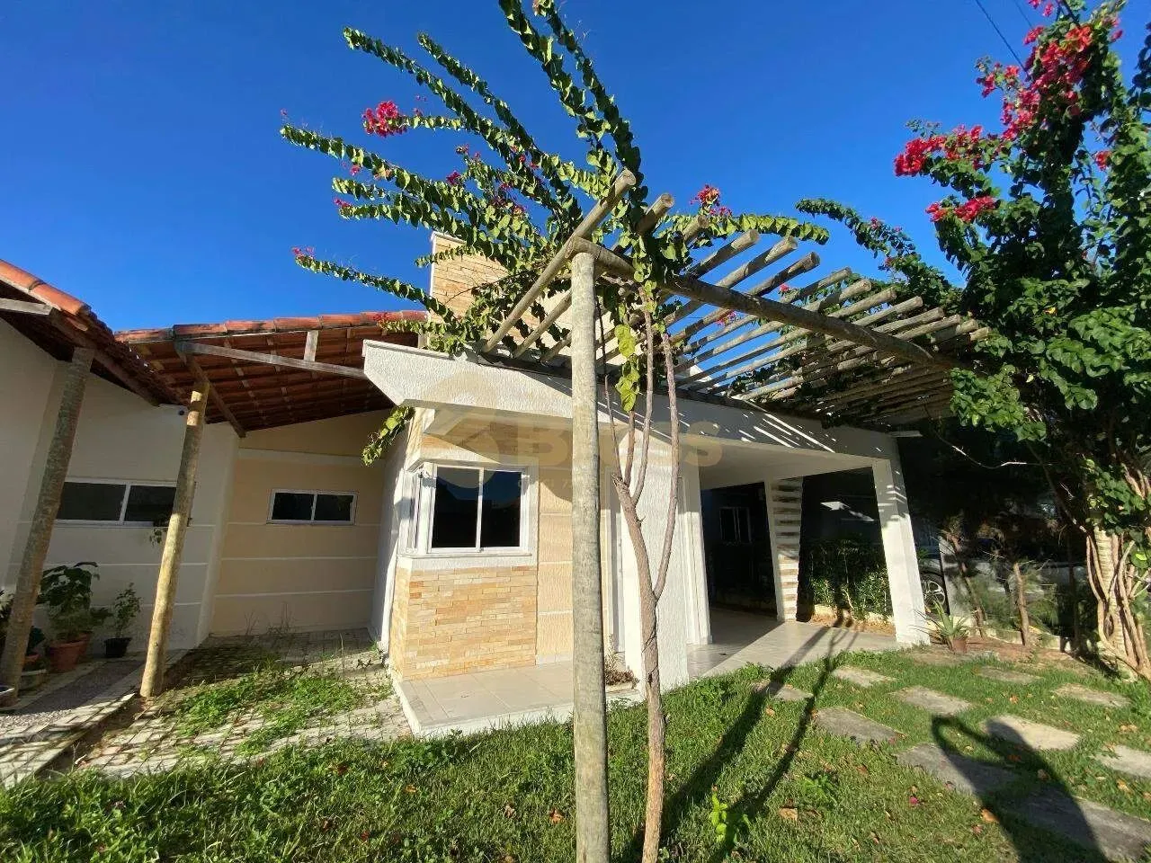 Casa 3/4 sendo uma suíte á venda, Condomínio Pedra Lua - Liberdade - Nova Parnamirim
