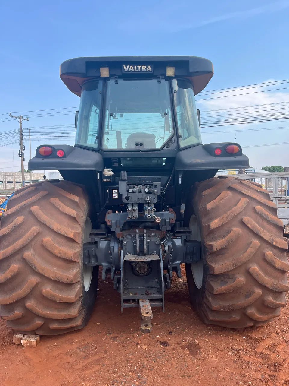 Trator Valtra BT 190 ano 2013  - Foto 5