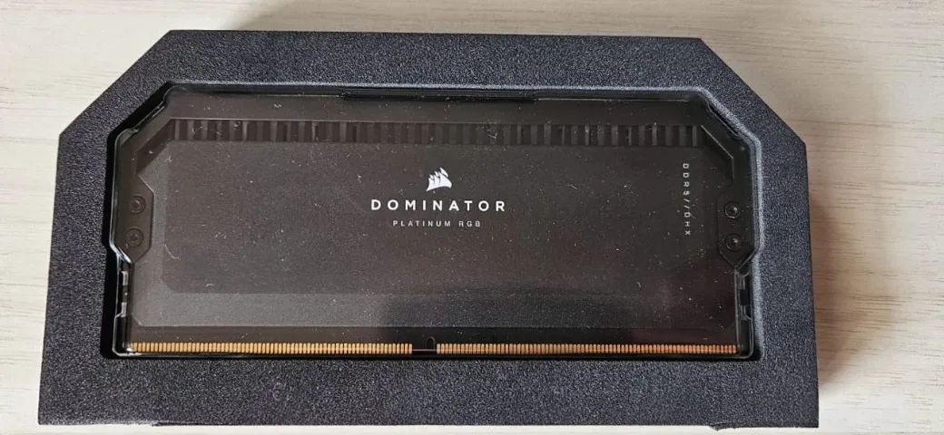 Memória Corsair Dominator Platinum 16gb Ddr5 6200mhz Rgb (Usada) - Foto 3
