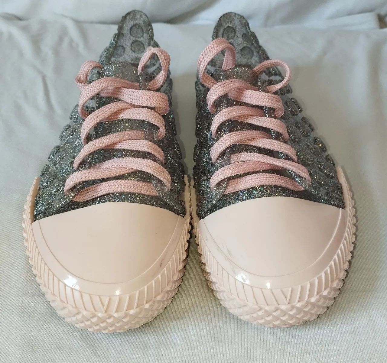 Tênis Glitter Prata Melissa com Detalhes Rosa - Foto 5