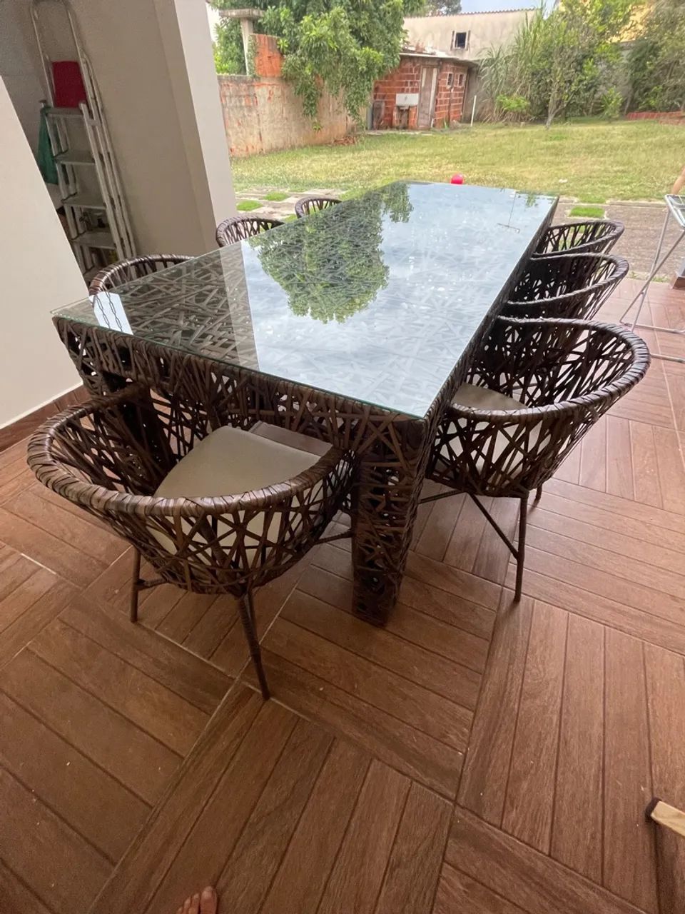 Mesa com 6 cadeiras redonda para área externa!! Nova