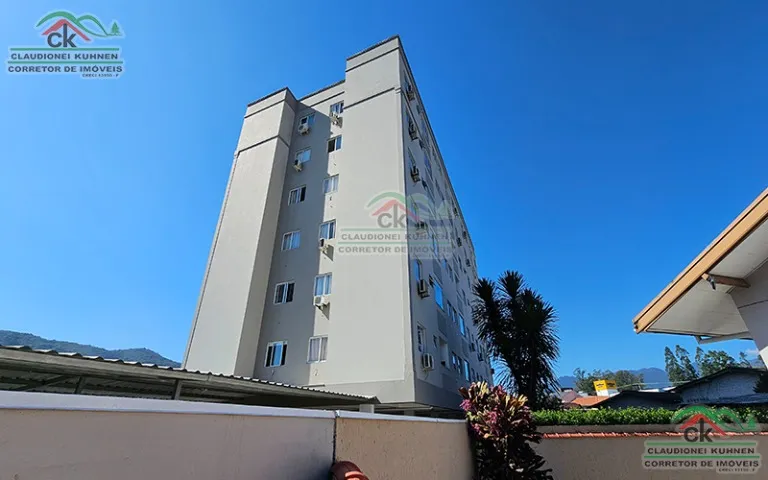 AP mobiliado em Santo Amaro da Imperatriz