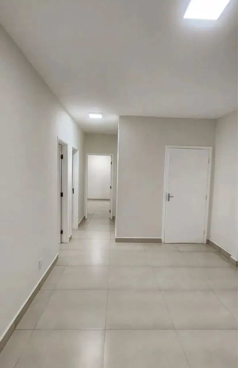 LINDA CASA LOCALIZADA NA PARANGABA