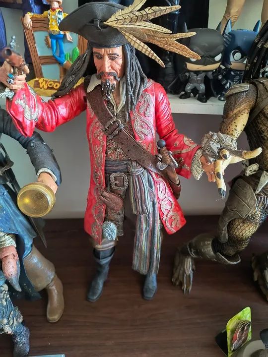 Boneco Capitais Teague- Piratas do Caribe - Neca 1/4