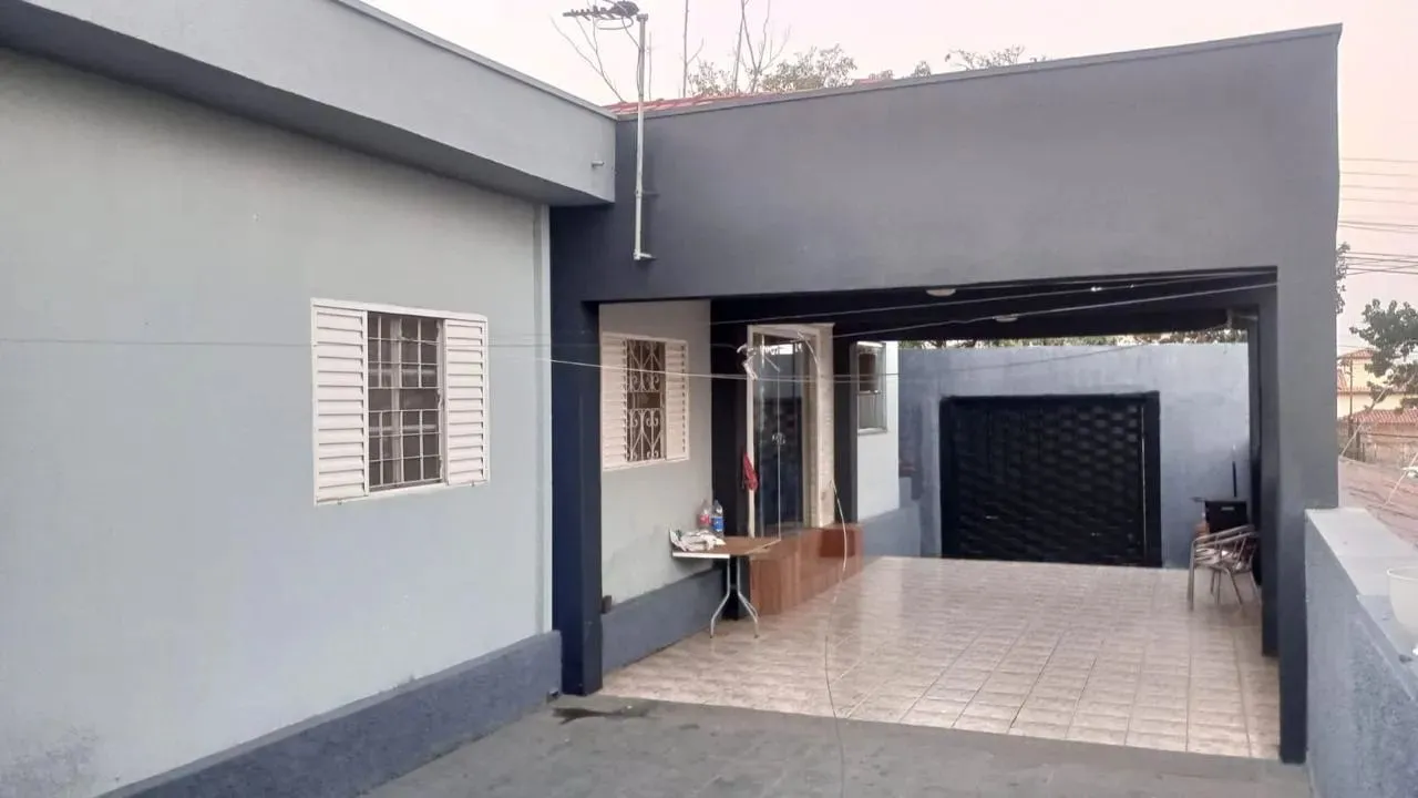 Casa para Venda em Presidente Prudente, Jardim Itapura I, 4 dormitórios, 1 suíte, 3 banhei