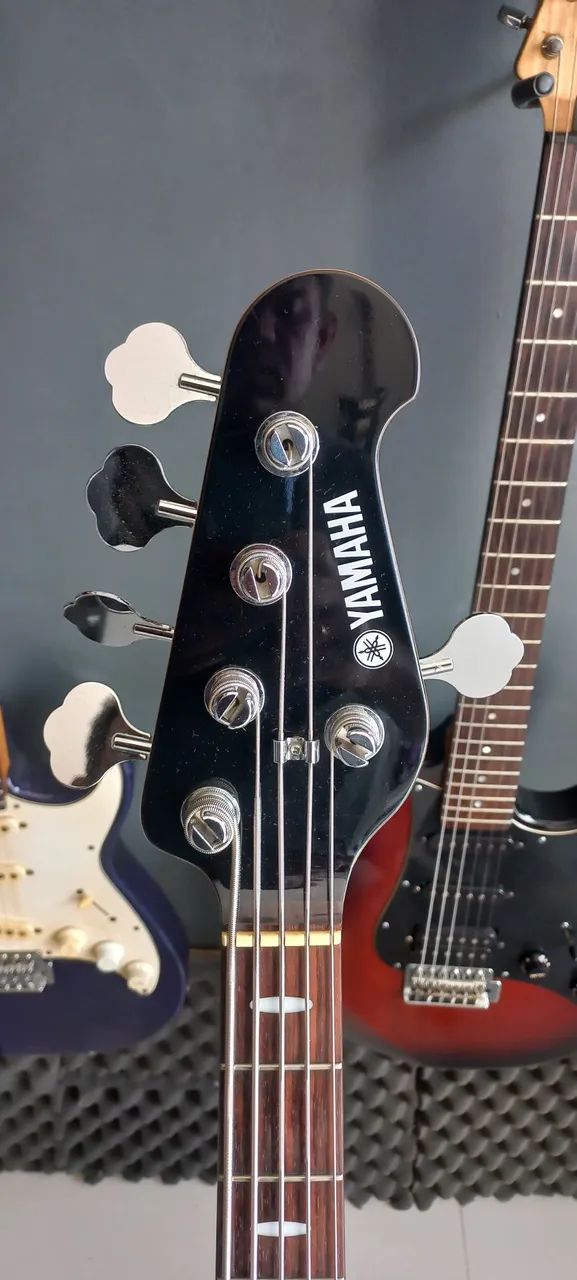 Baixo Yamaha BB615 Ativo 5 cordas - Foto 4