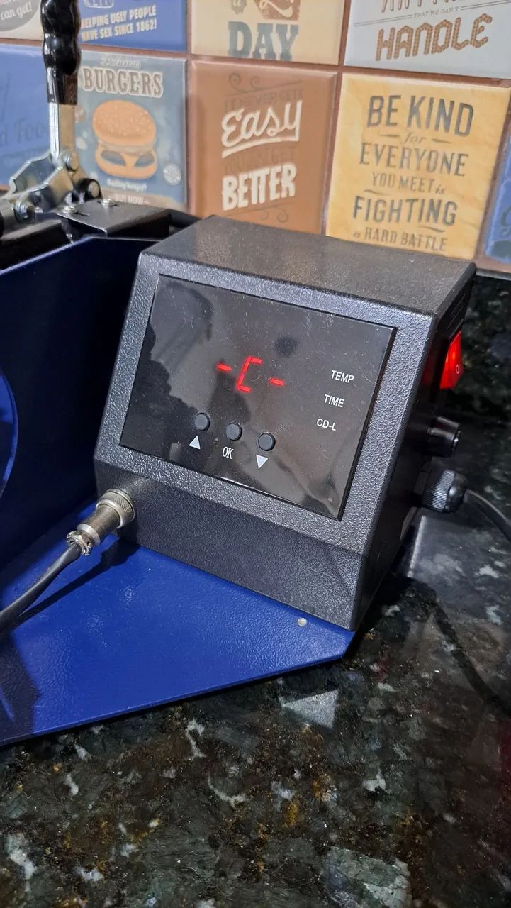 Máquina de estampar canecas - Foto 5