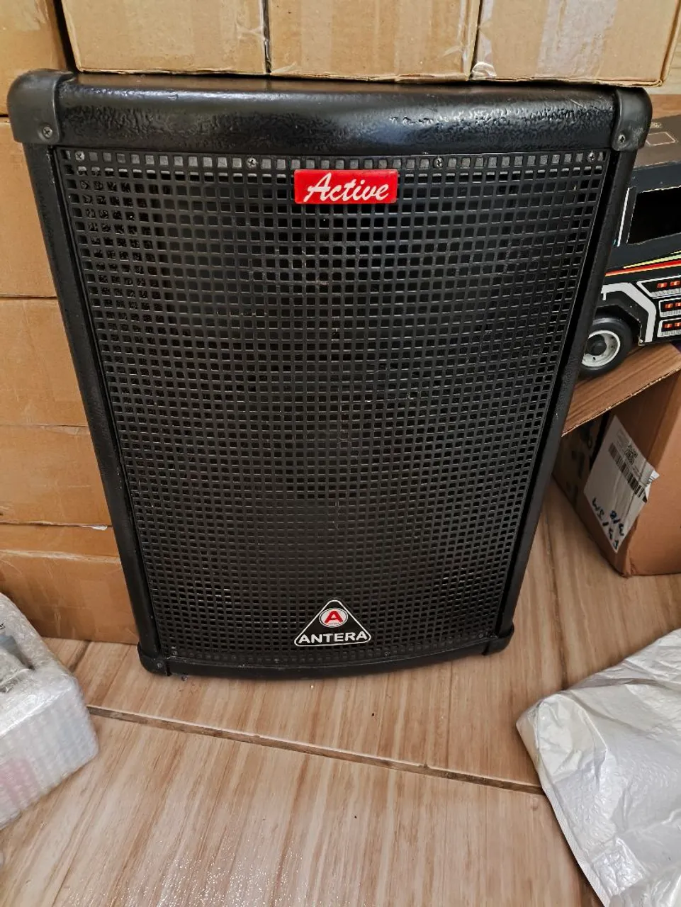 Caixa ativa antera 12