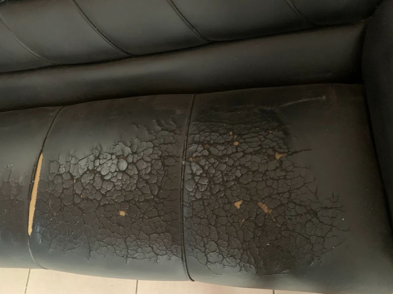 Sofá preto - Foto 3