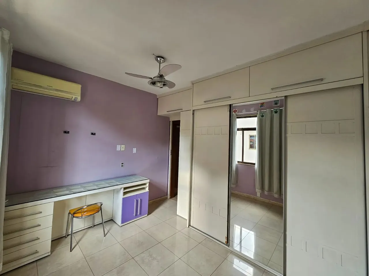 Casa para locação prox. ao Country Clube 3 quartos, espaço gourmet e piscina