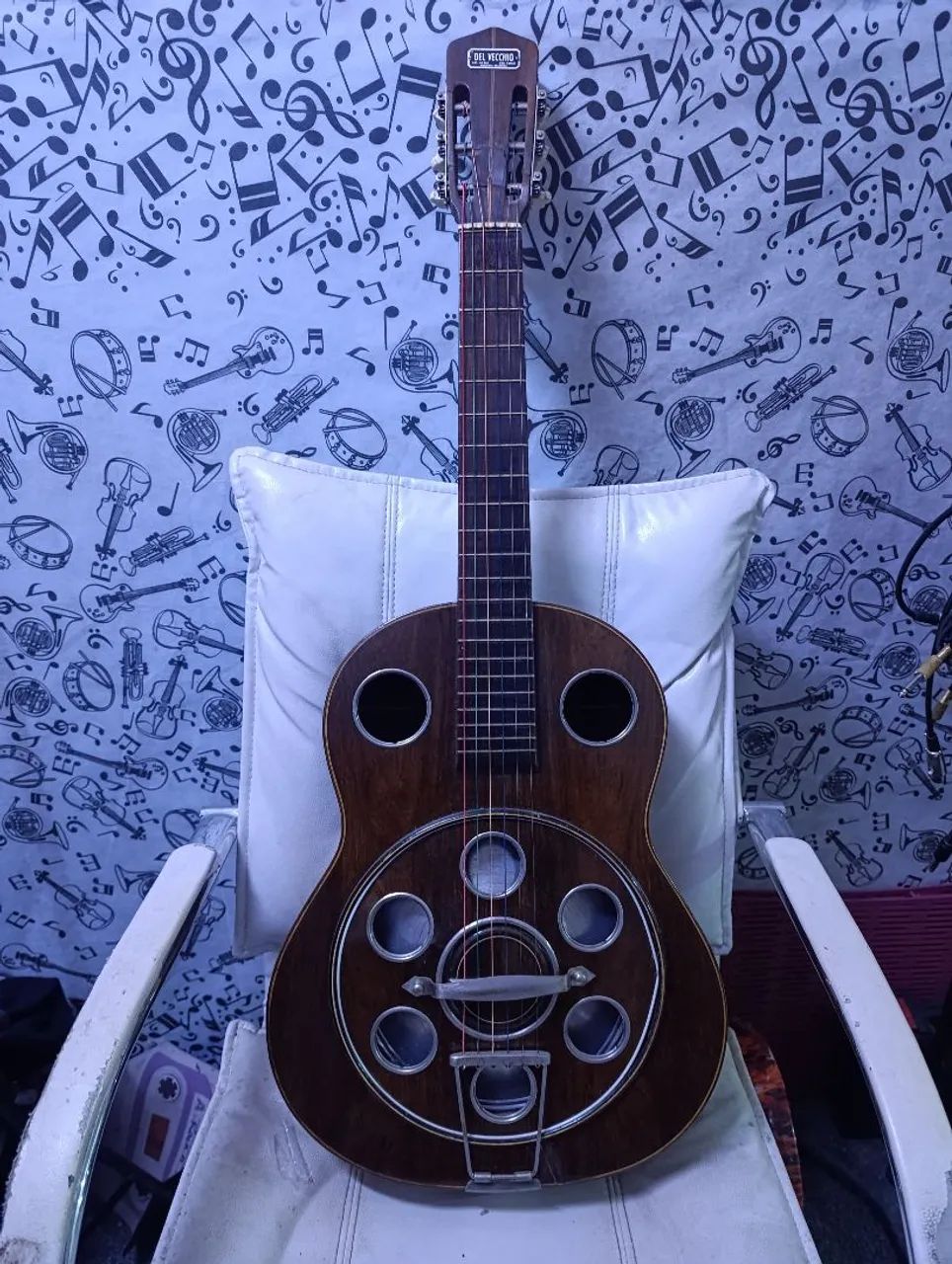 Violão Del Vecchio dinâmico