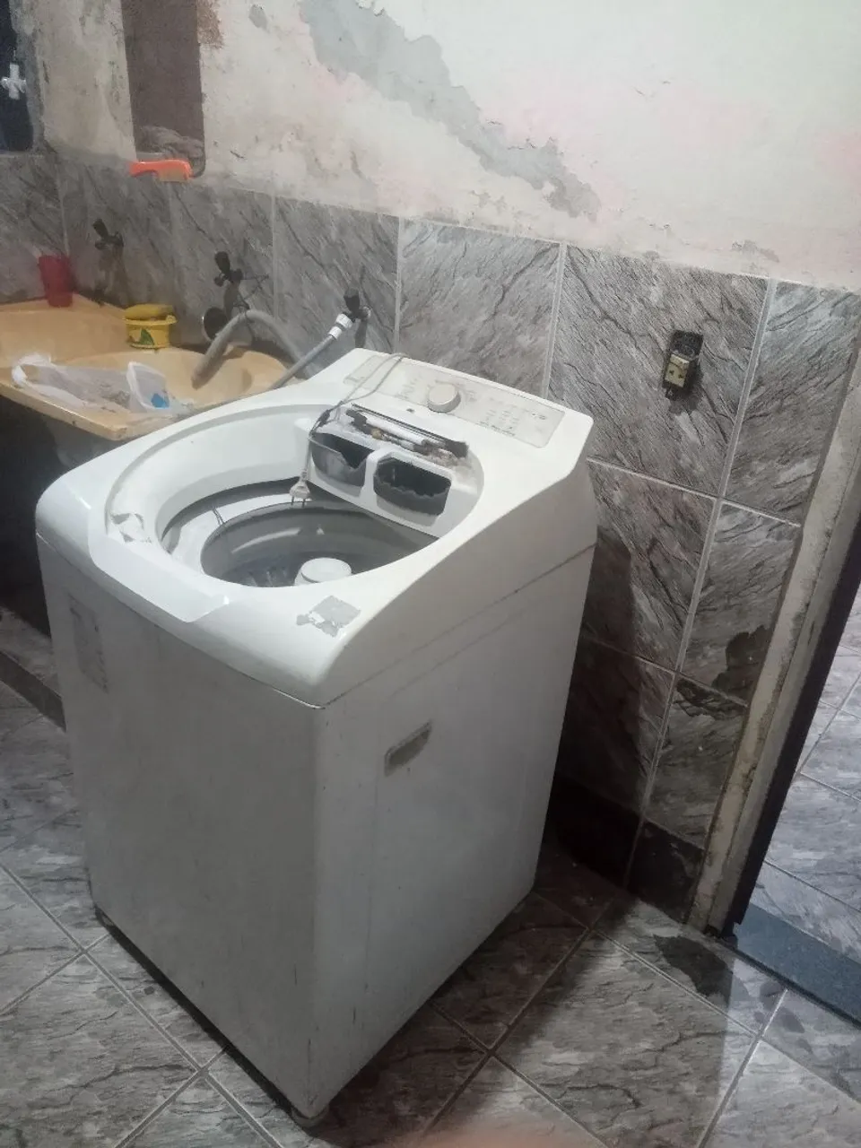 Máquina de Lavar Electrolux