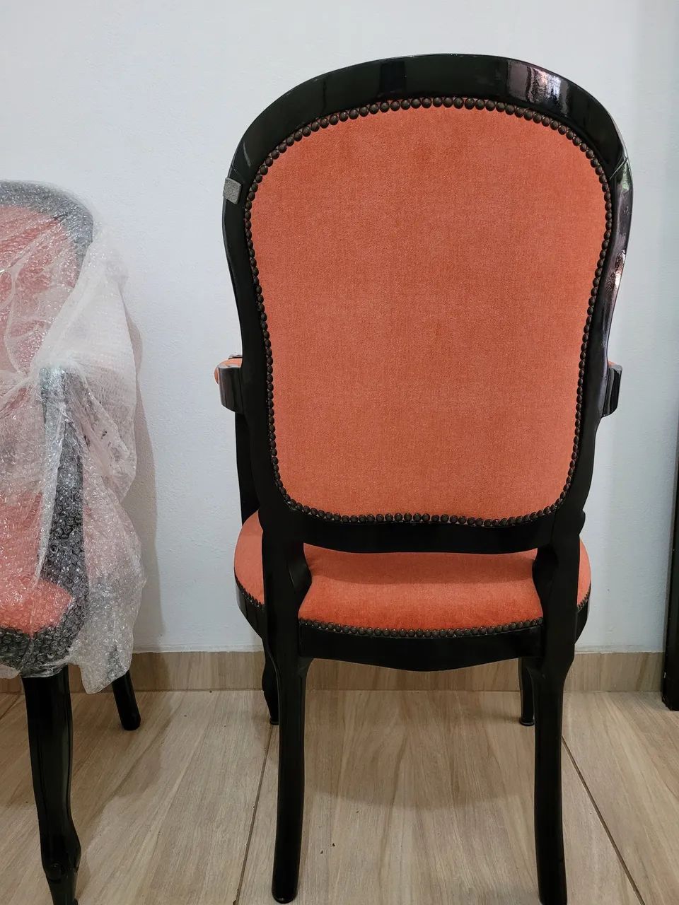 Um par de cadeiras tipo poltrona em perfeito estado. retirar no local. - Foto 3