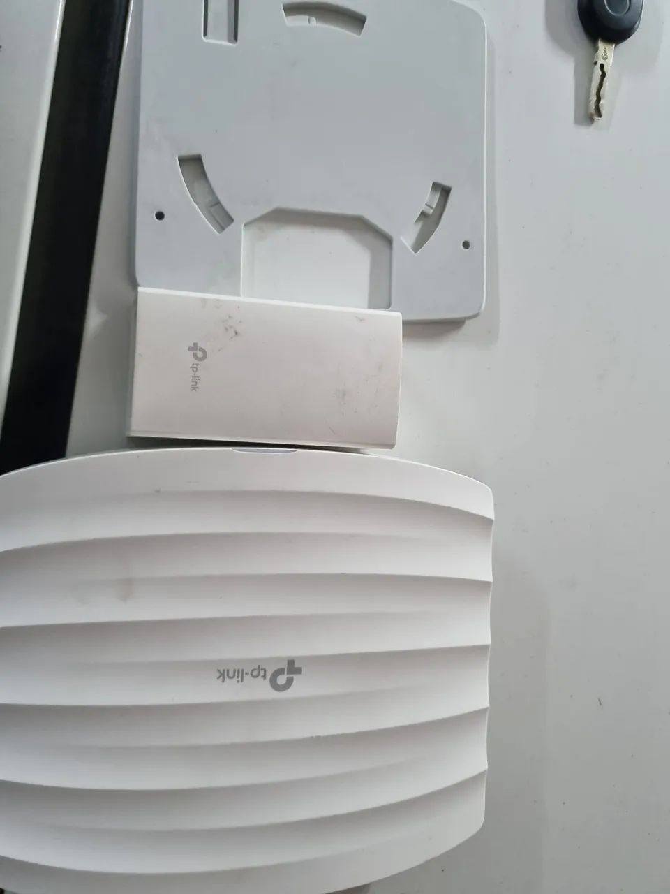 Roteador TP-Link EAP245 Gigabit Ceiling Mount Access Point - Foto 2