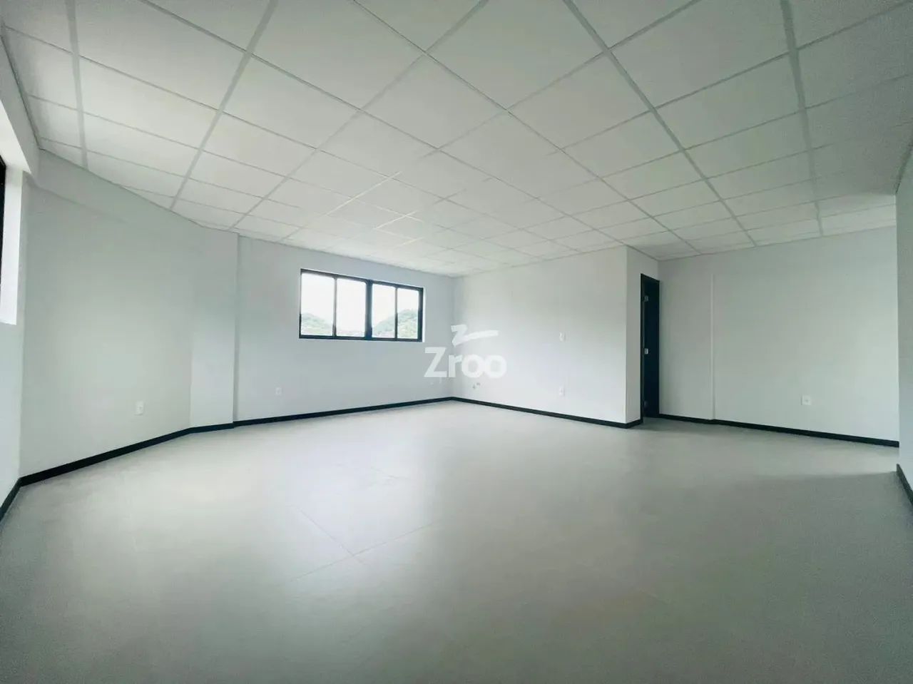 Sala comercial para locação no bairro Ponta Aguda em Blumenau/SC - Foto 3
