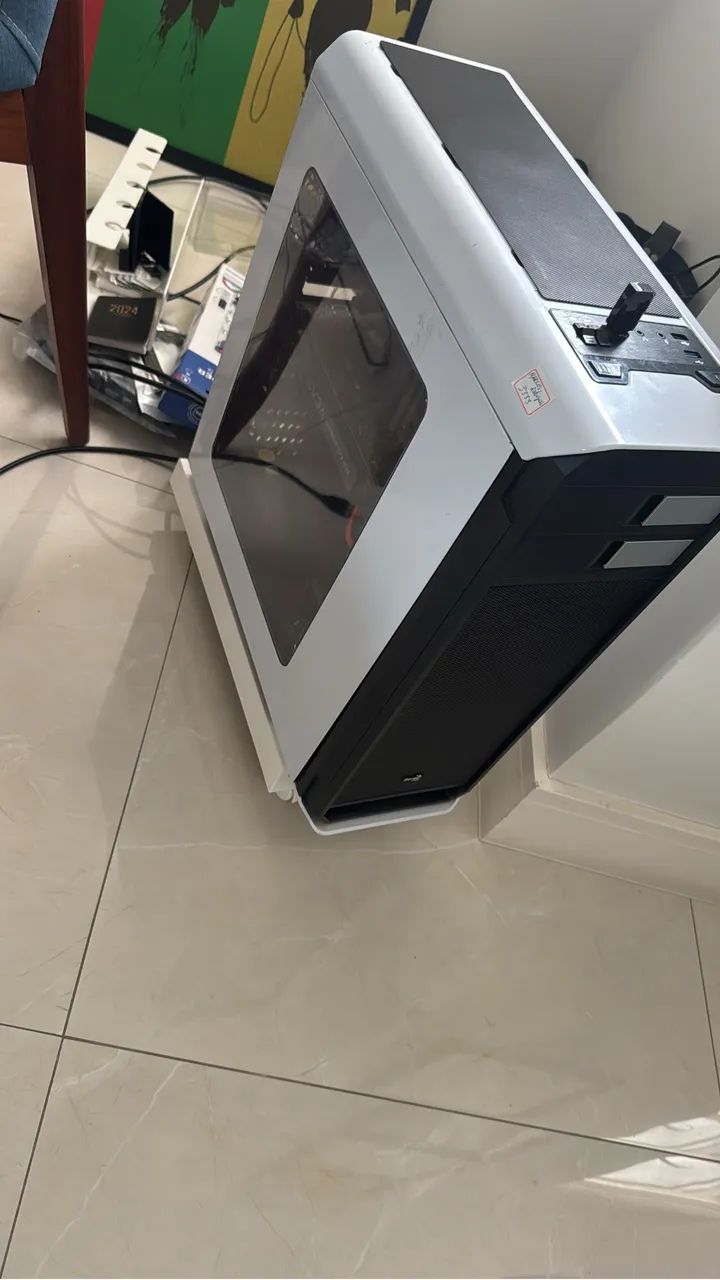 Gabinete gamer Aero 500 midtower 