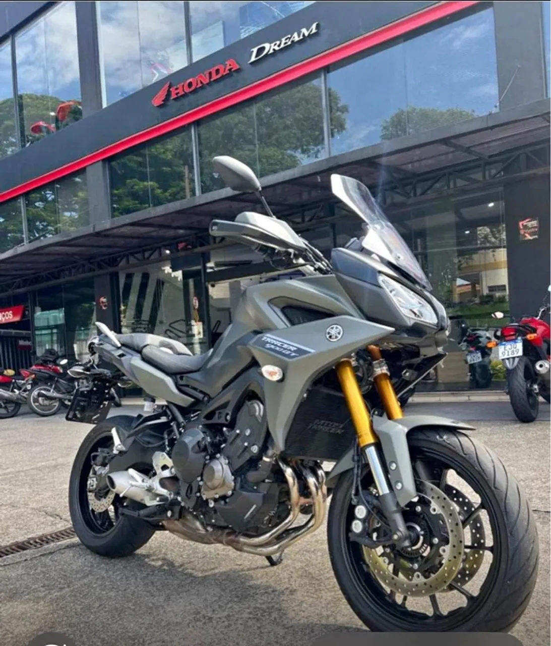 2024 Yamaha Tracer 900 novíssima