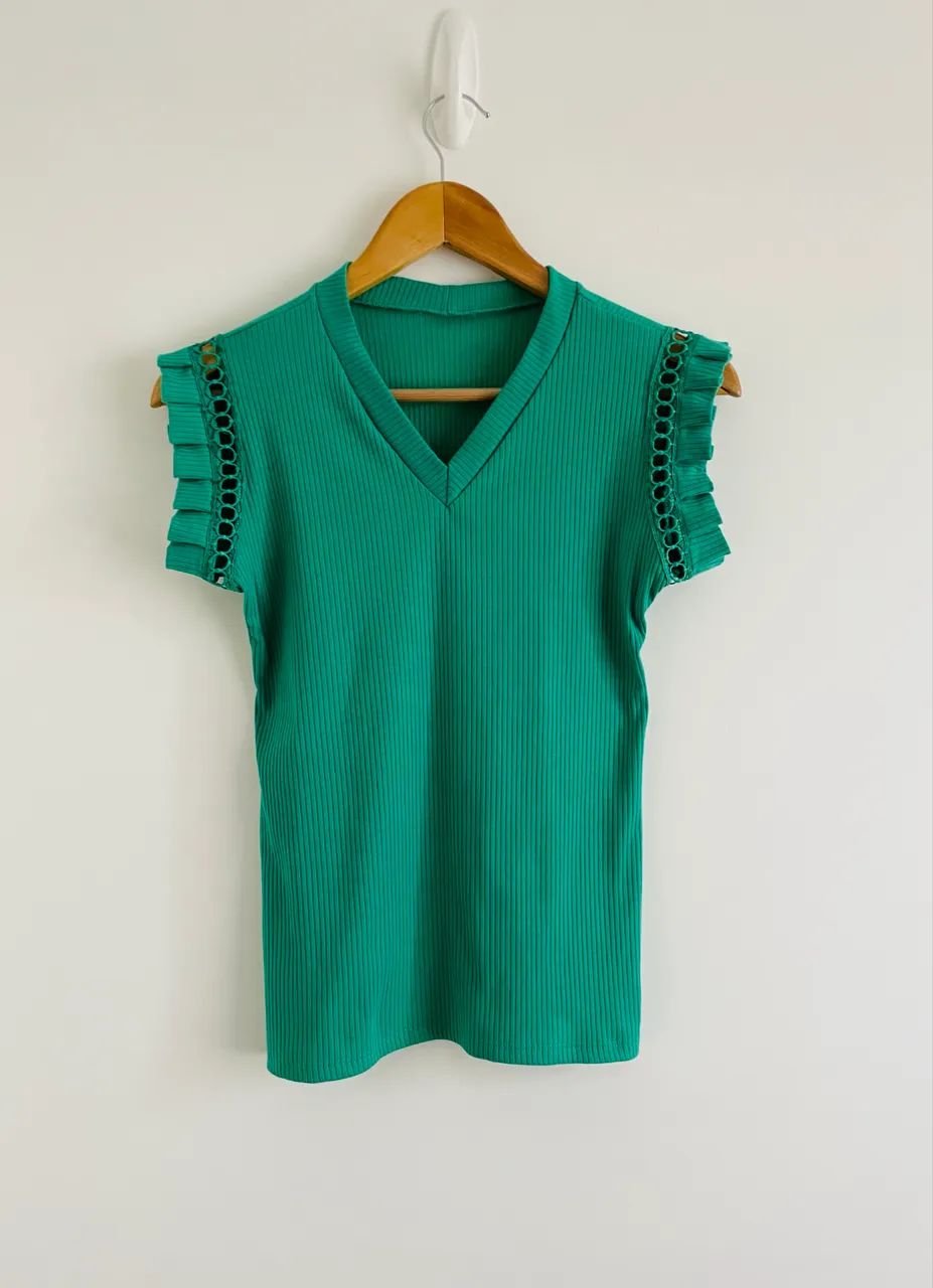 Blusa feminina M verde sem mangas 